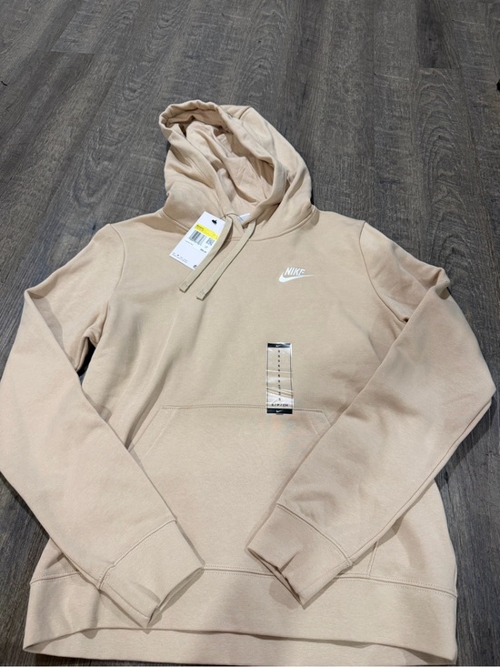 Nike Tops - Nike women’s Beige Pullover Hoodie